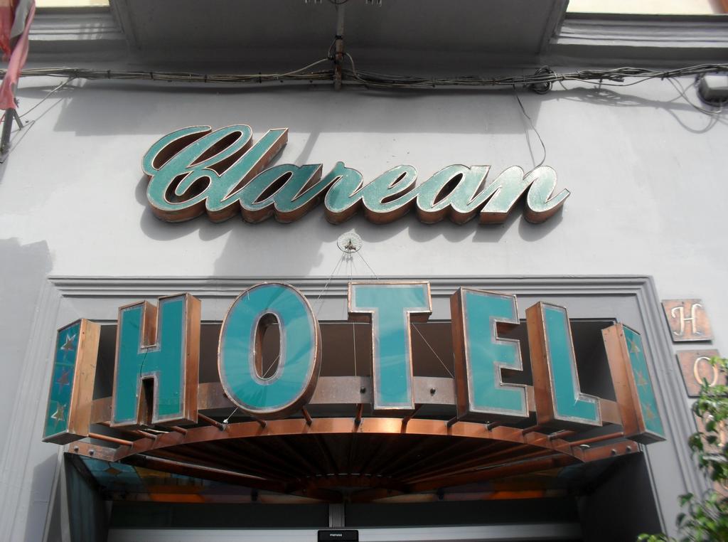 Hotel Clarean Наполи Екстериор снимка